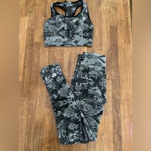 Women’s Best Move Seamless Set Sports Bra and Leggings